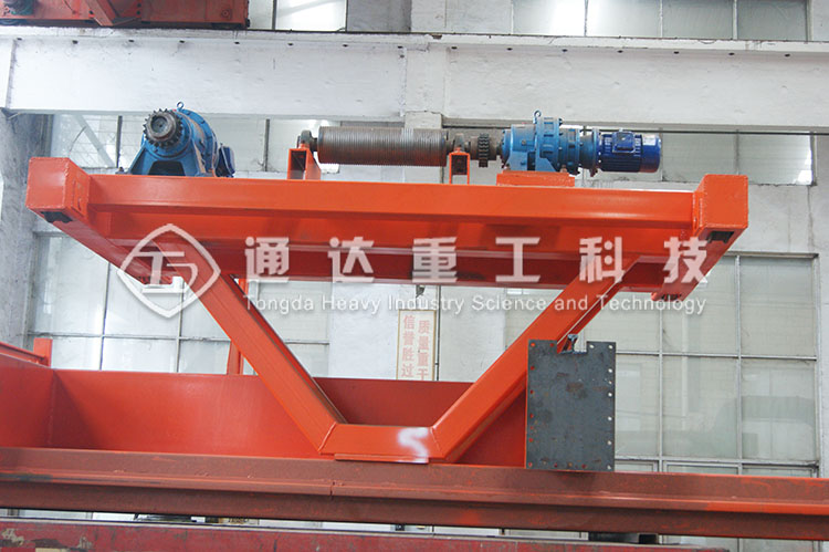 輪盤翻拋機支架