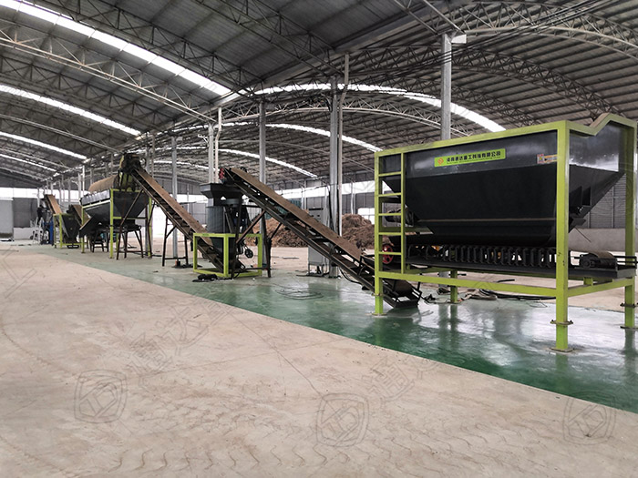 雞糞加工有機(jī)肥生產(chǎn)線設(shè)備